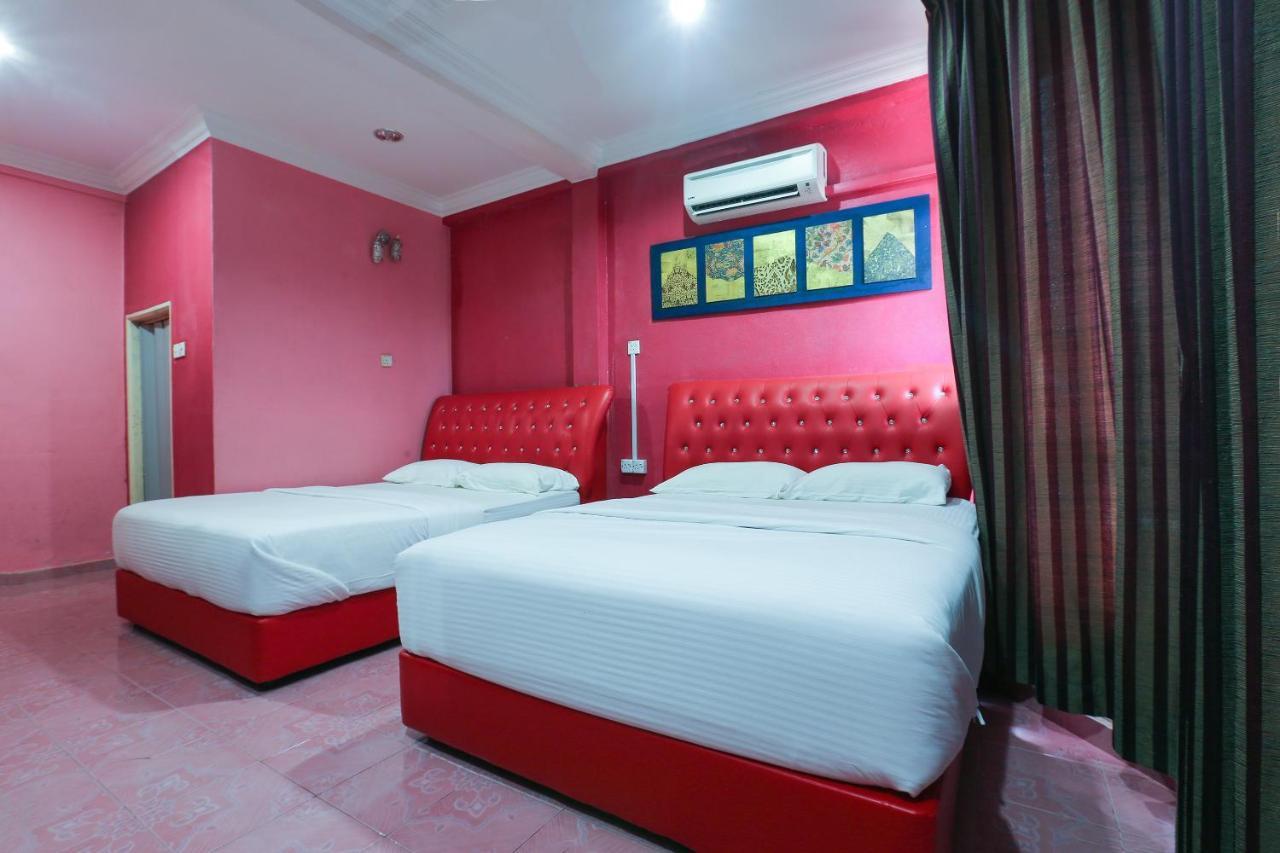 Oyo 89892 Hotel Jeli Inn Eksteriør billede