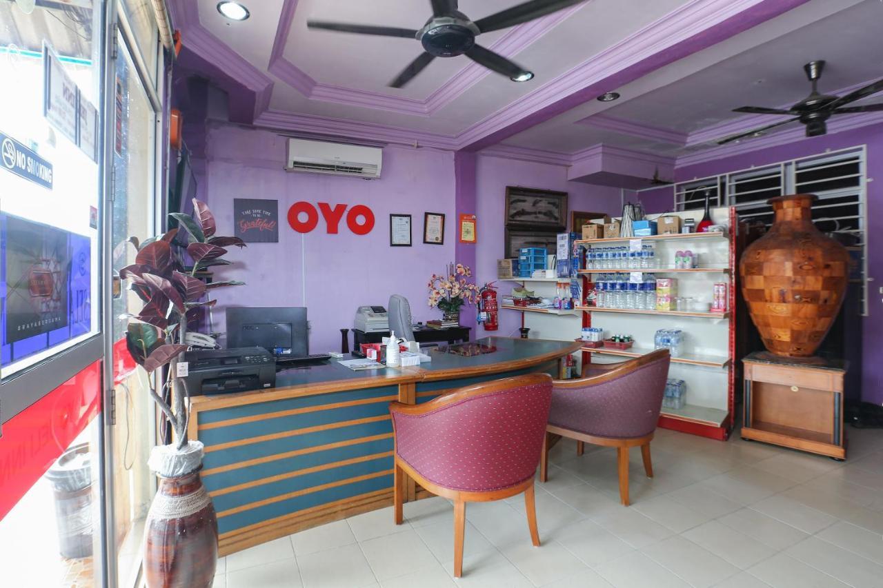 Oyo 89892 Hotel Jeli Inn Eksteriør billede