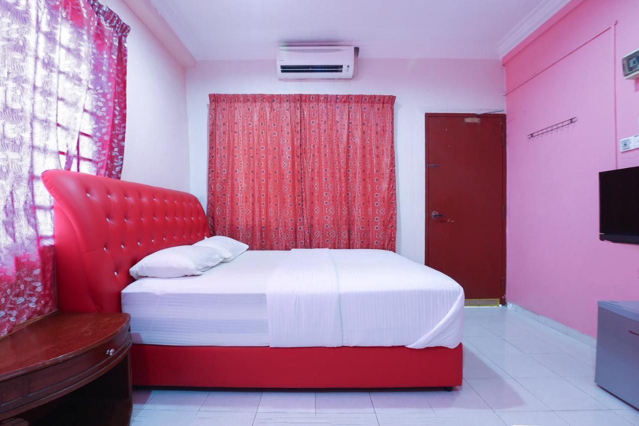 Oyo 89892 Hotel Jeli Inn Eksteriør billede