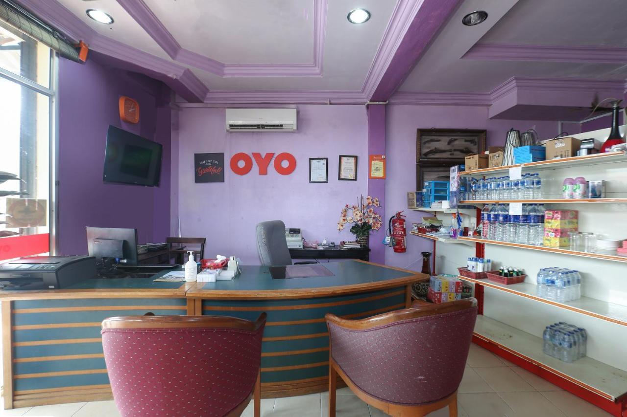 Oyo 89892 Hotel Jeli Inn Eksteriør billede