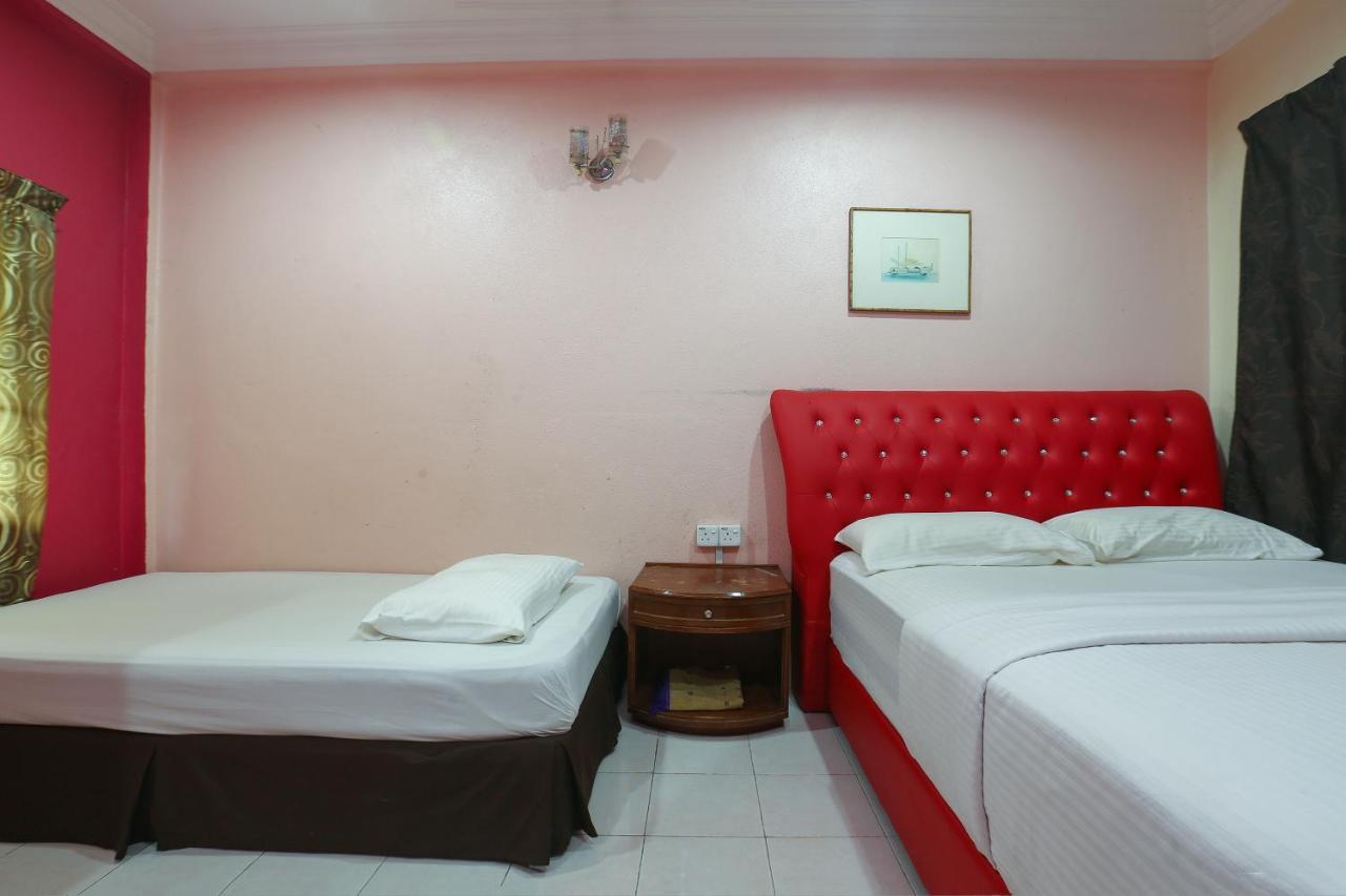 Oyo 89892 Hotel Jeli Inn Eksteriør billede